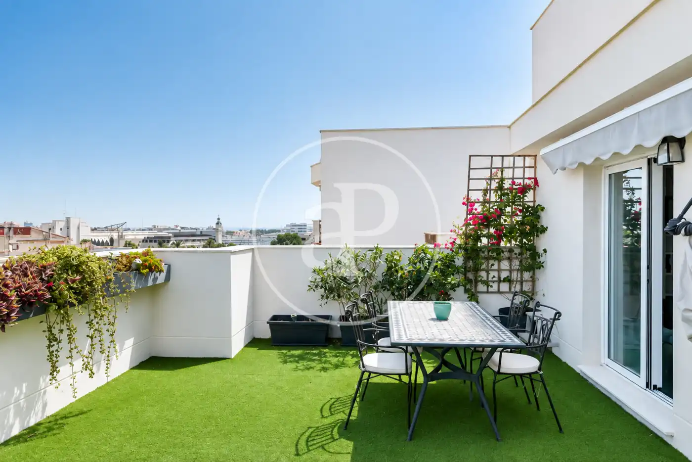 Terrasse von Dachboden zum Verkauf in Valencia mit Klimaanlage, Heizung und Privatgarten