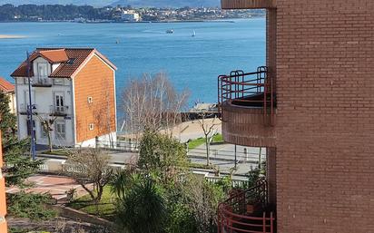 Vista exterior de Pis en venda en Santander