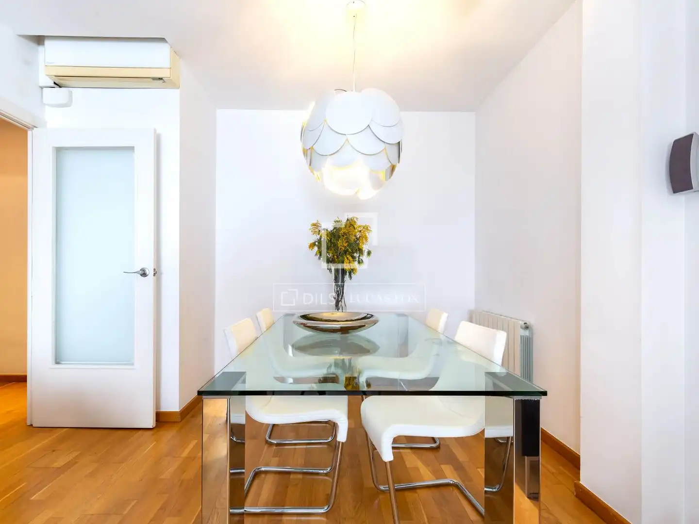 Dining room of Flat for sale in Sant Just Desvern  with Air Conditioner, Heating and Parquet flooring