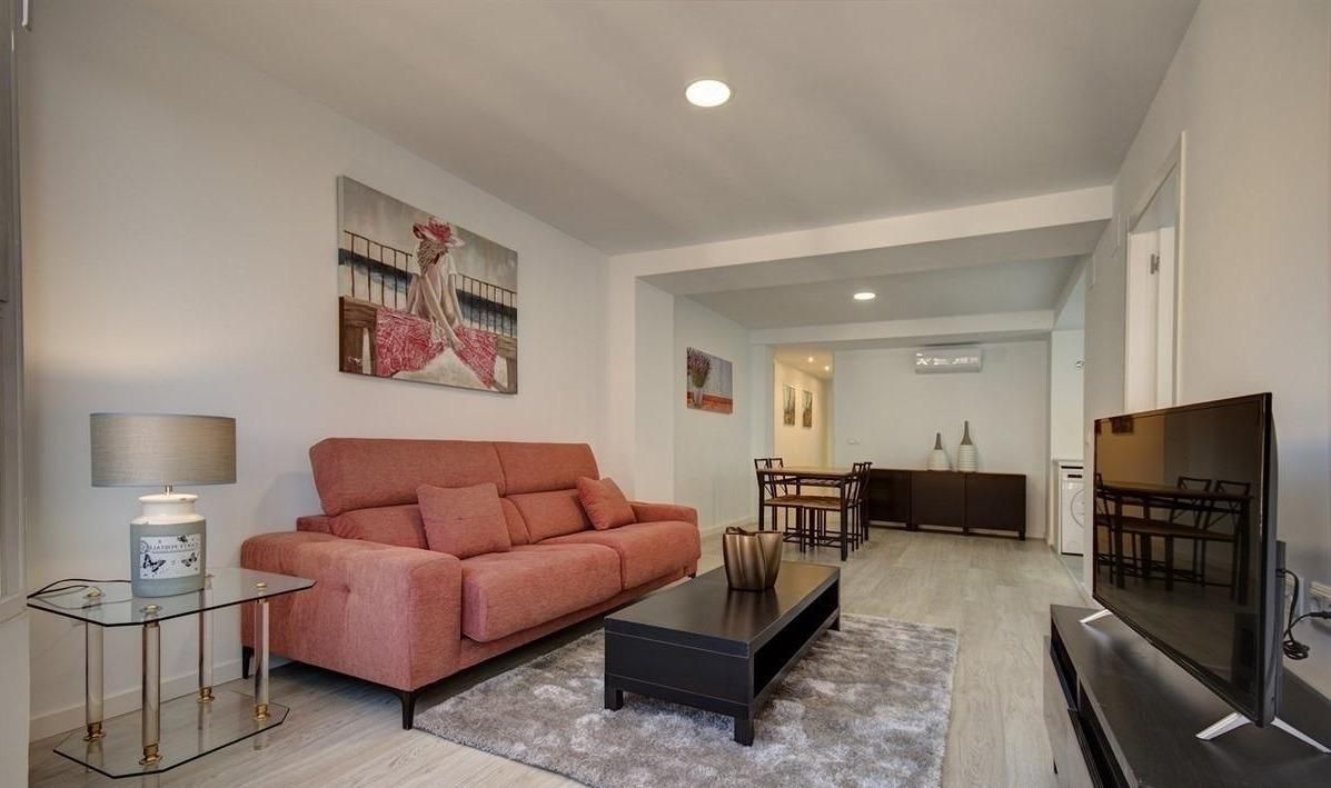 Flat to rent in Avenida PIO XII, Gran Via