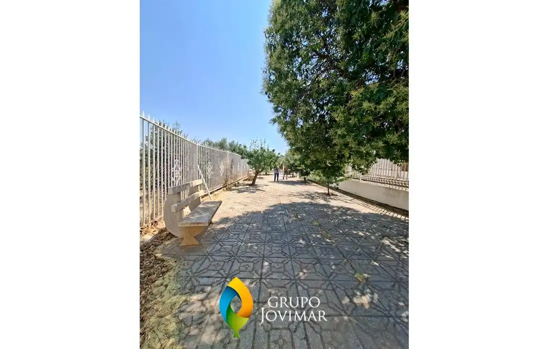 Jardín de Casa o chalet en venta en Guadix con Calefacción, Piscina y Amueblado