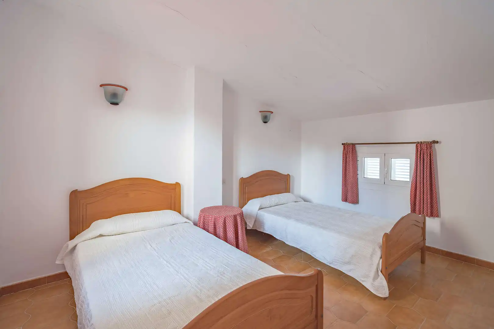 Dormitori de Casa o xalet en venda en Santa Margalida amb Terrassa, Moblat i Balcó