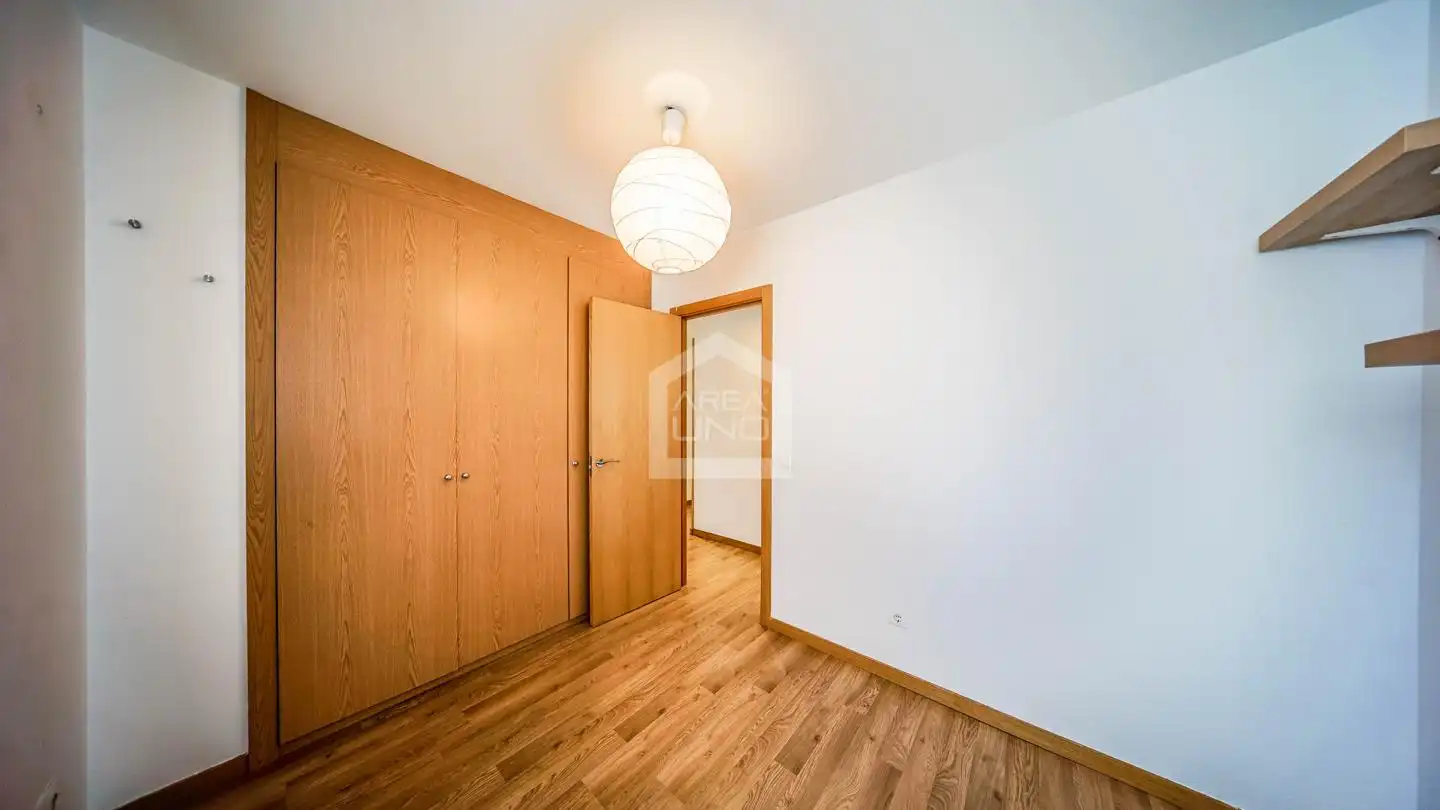 Habitación de Planta baja en venta en Alcorcón con Calefacción, Trastero y Piscina comunitaria