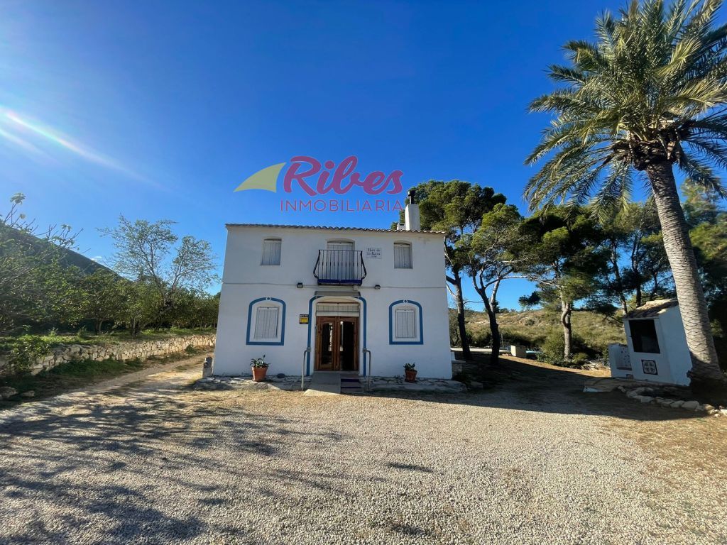 Vista exterior de Finca rústica en venda en Cullera amb Jardí privat, Traster i Piscina