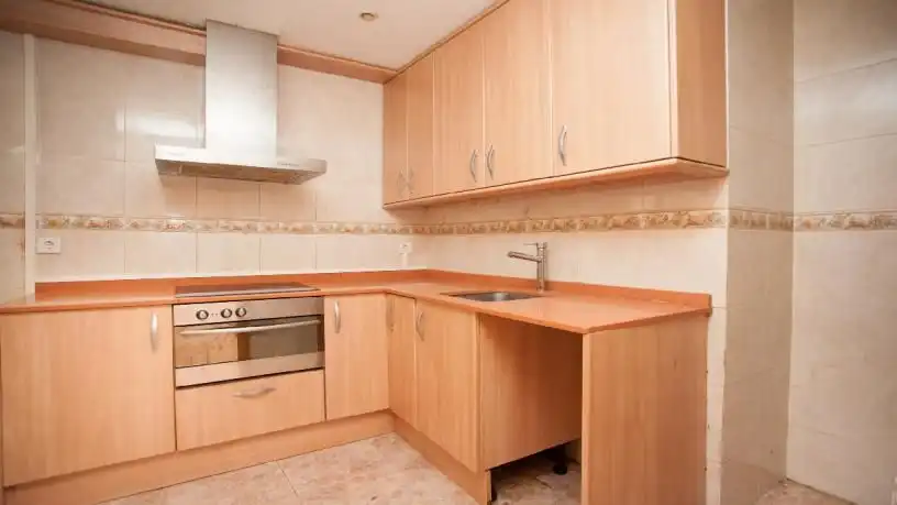 Cocina de Piso en venta en Santa Coloma de Gramenet