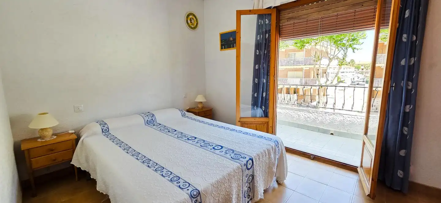 Schlafzimmer von Einfamilien-Reihenhaus zur Miete in Santa Pola mit Klimaanlage, Terrasse und Möbliert