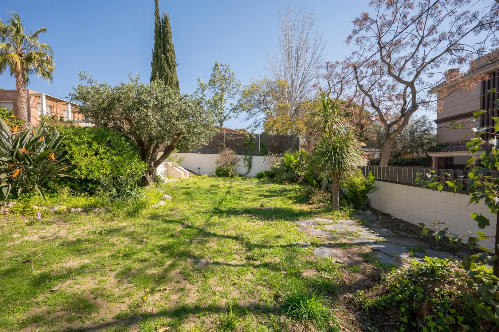 Jardí de Casa o xalet en venda en Sant Just Desvern amb Aire condicionat, Calefacció i Jardí privat
