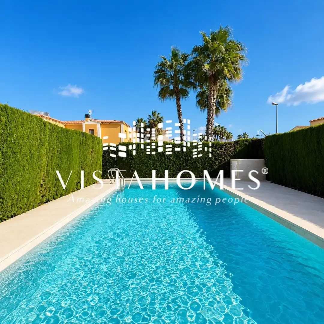 Exterior view of Detached homes for sale in Oliva  with Air Conditioner, Heating and Storage room