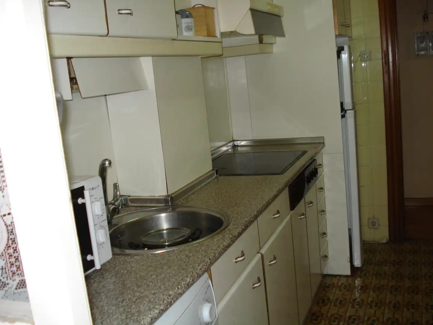 Cocina de Piso de alquiler en Zaragoza con Calefacción, Parquet y Amueblado