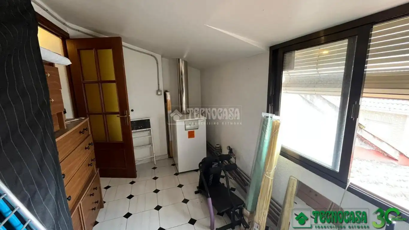 Einfamilien-Reihenhaus zum Verkauf in San Esteban del Valle mit Klimaanlage und Heizung