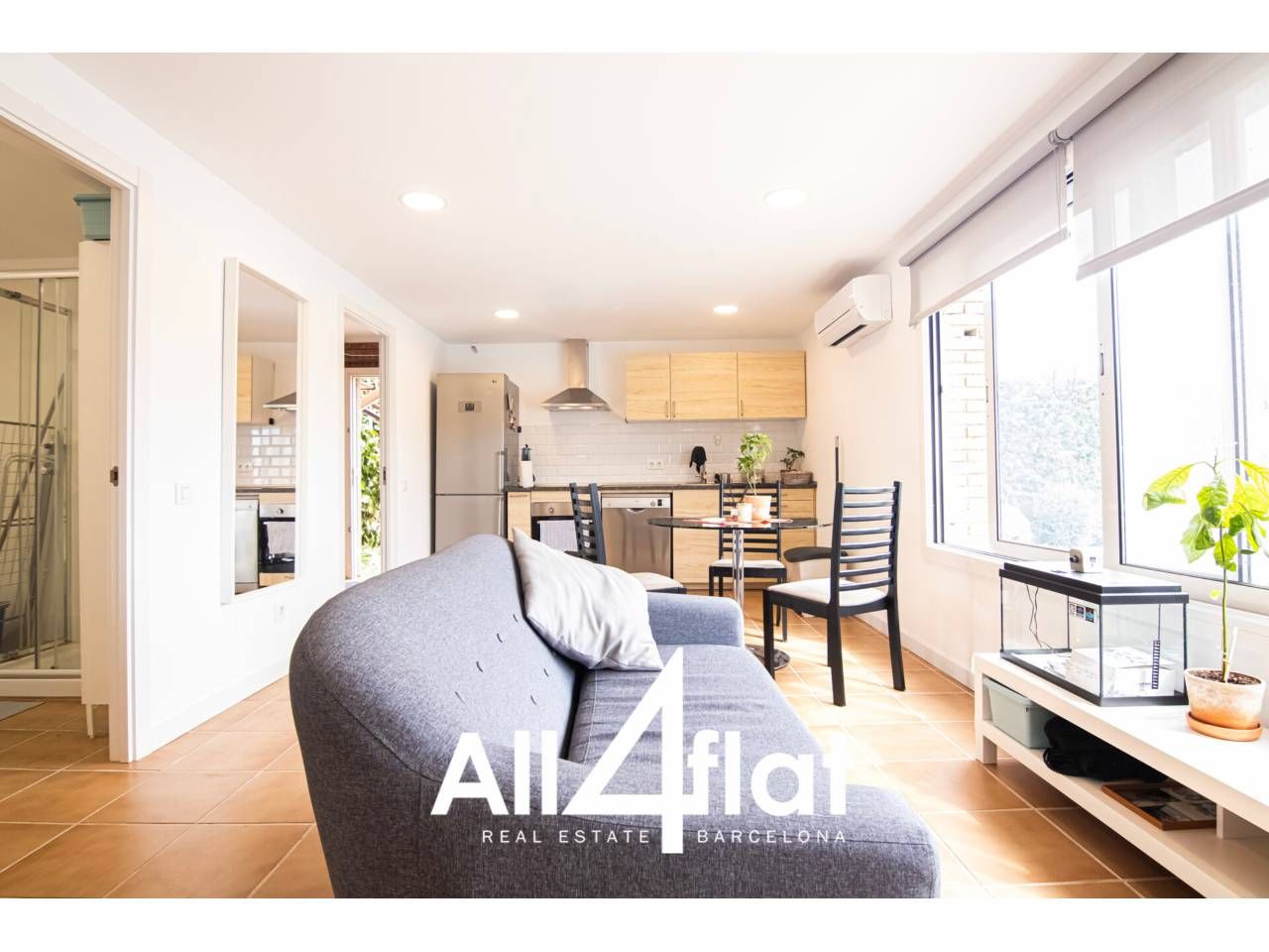 Vista exterior de Apartament de lloguer en Badalona amb Aire condicionat, Terrassa i Moblat