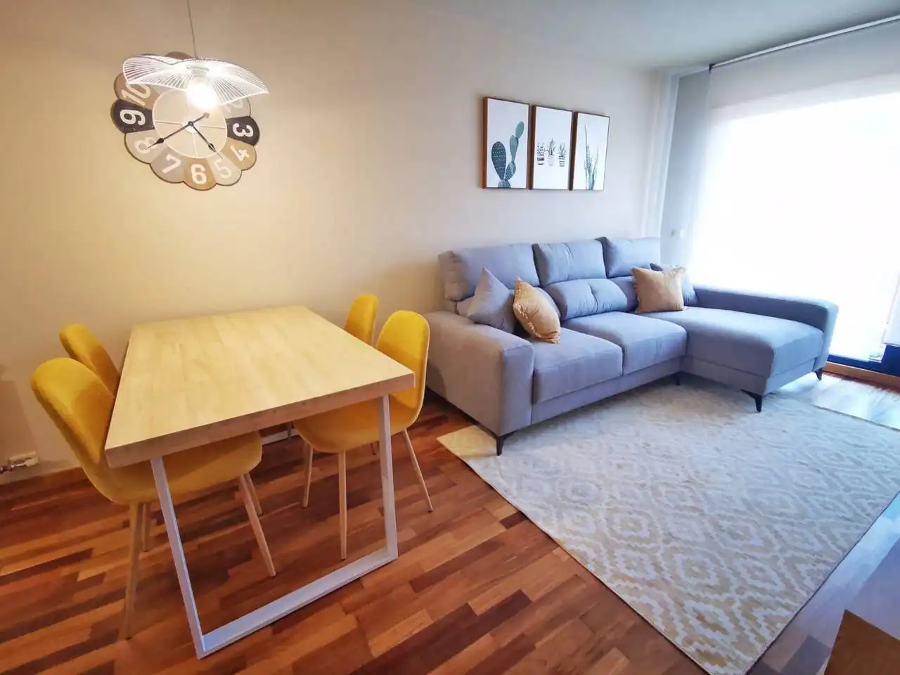 Flat for rent in Calle rosalia de castro, Salvaterra de Miño