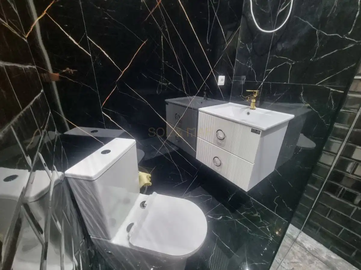 Bany de Pis en venda en Torremolinos amb Aire condicionat, Calefacció i Moblat