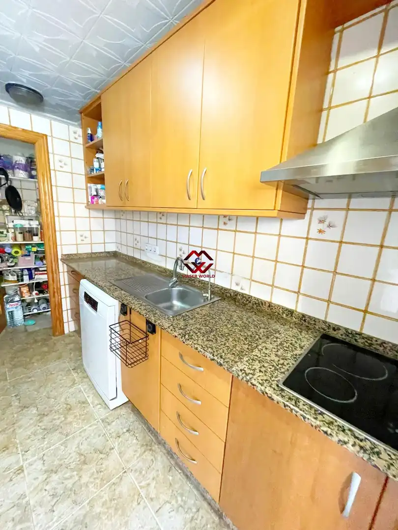 Chalet con jardín en venta en Calle islas azores, imagen 5