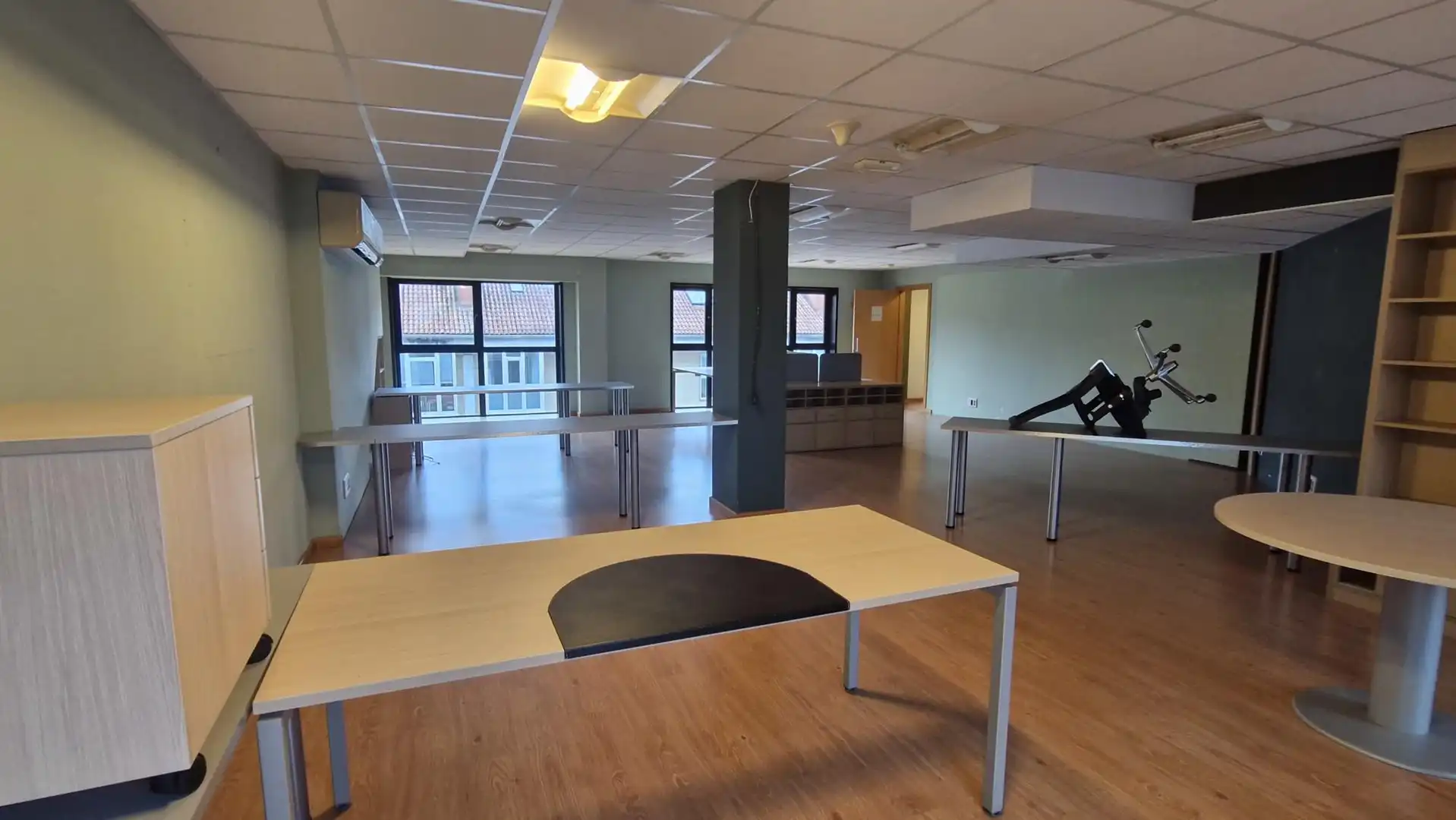 Büro zur Miete in Rúa Xosé Chao Rego 8, Santiago de Compostela, España, imagen 35