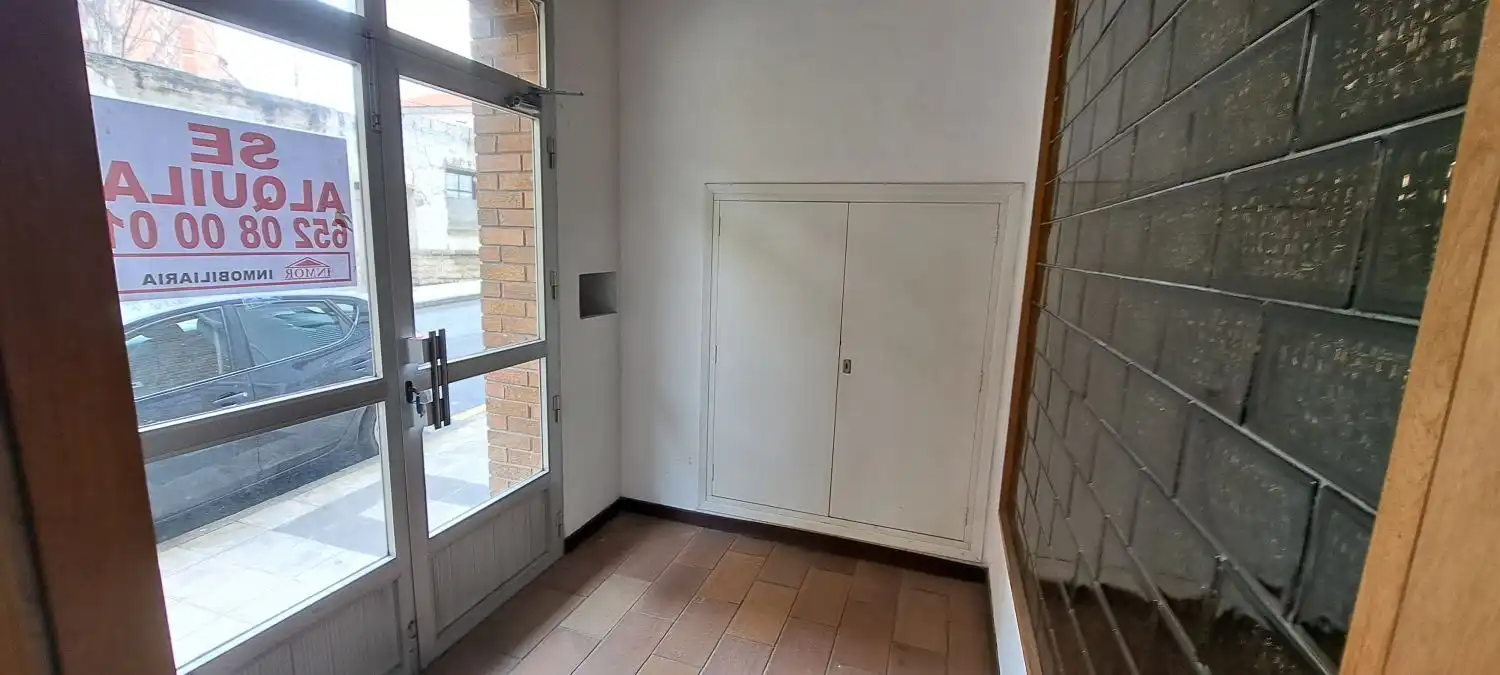 Local comercial en venda a Sabiñánigo Centro - Aurín, imagen 3