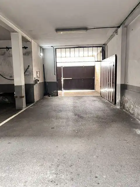 Parking de Piso de alquiler en Gijón  con Calefacción y Parquet