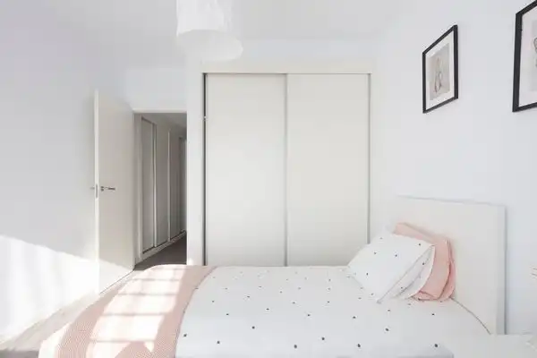 Habitación de Piso de alquiler en Madrid con Terraza, Trastero y Se aceptan mascotas