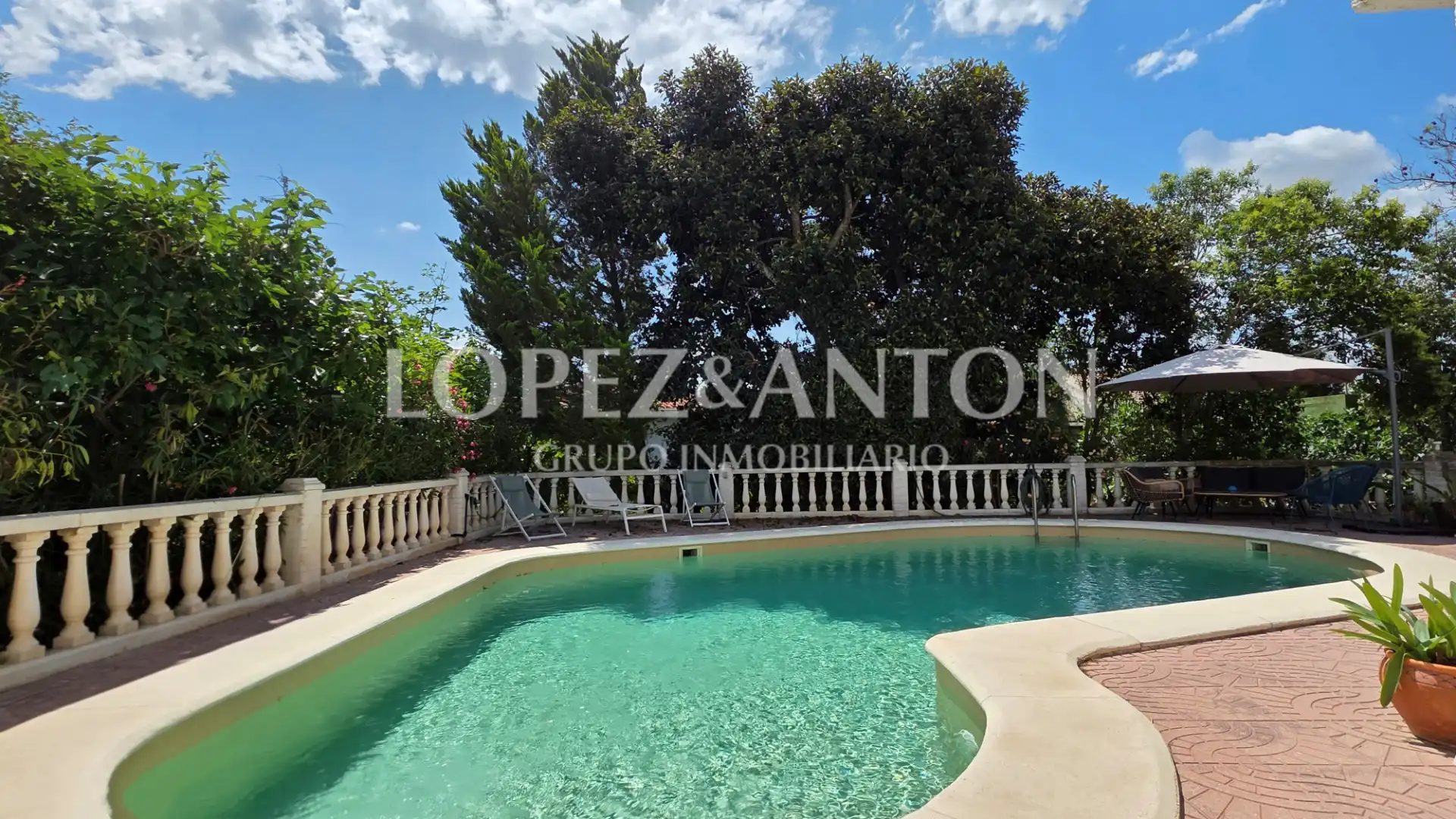 Piscina de Casa o chalet en venta en Paterna con Aire acondicionado, Jardín privado y Terraza
