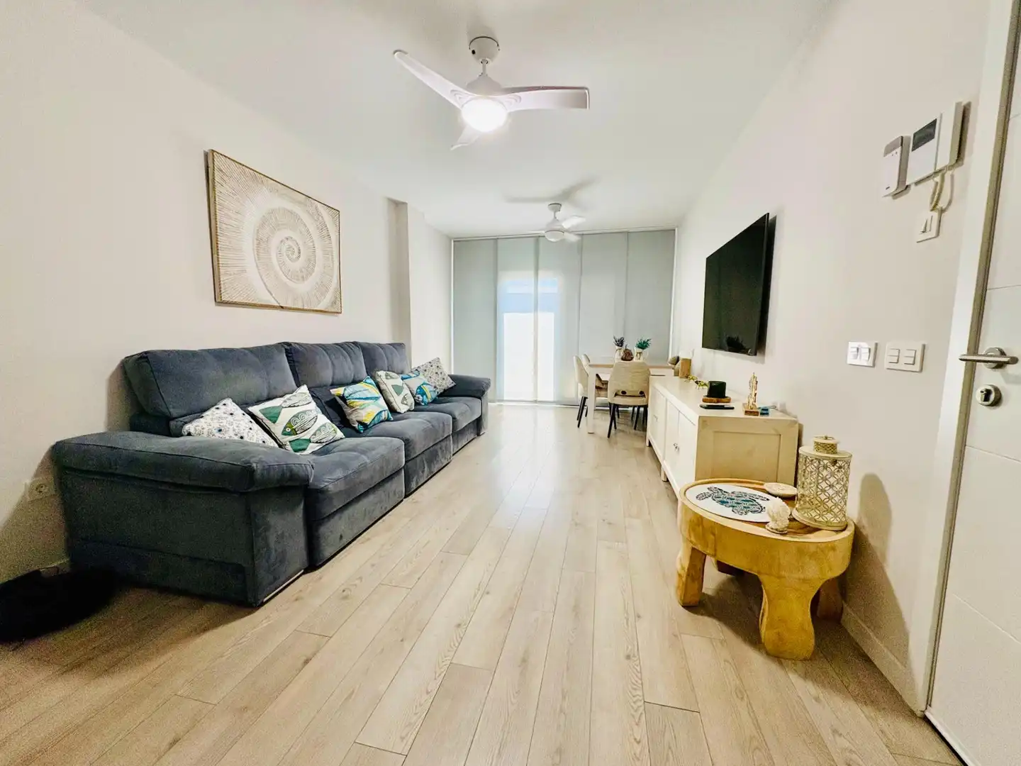 Sala de estar de Planta baja de alquiler en Vélez-Málaga con Aire acondicionado, Calefacción y Jardín privado