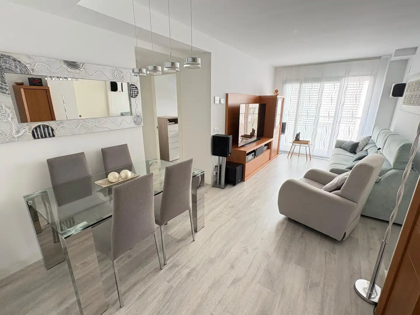 Duplex con balcone in vendita a Carrer Ramon i Cajal, imagen 2