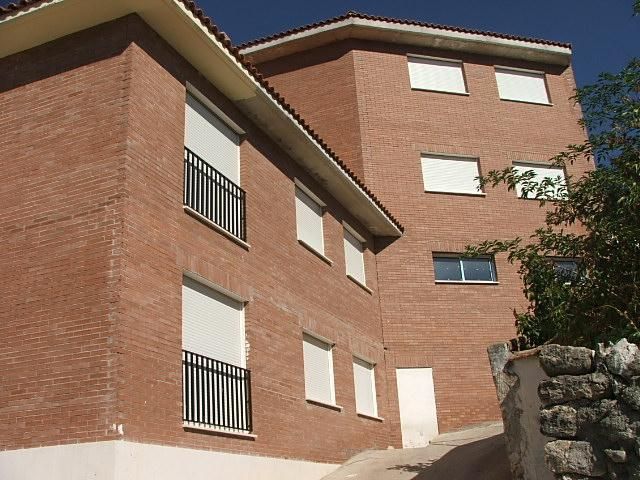 Vista exterior de Piso en venta en Loranca de Tajuña