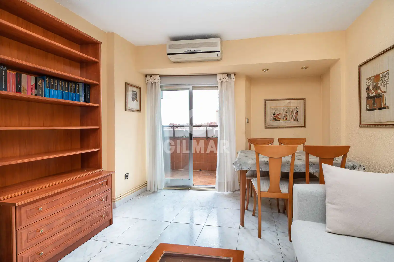 Sala de estar de Piso en venta en Madrid con Calefacción y Balcón