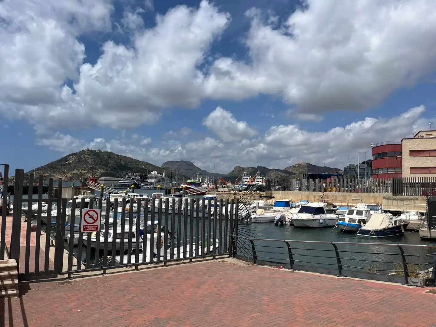 Vista exterior de Pis en venda en Cartagena amb Aire condicionat, Calefacció i Moblat