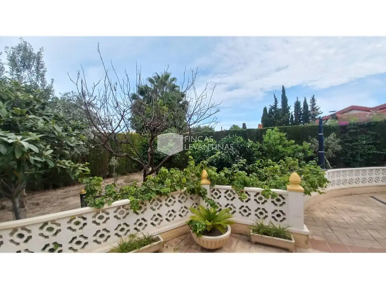 Jardí de Casa o xalet en venda en San Vicente del Raspeig / Sant Vicent del Raspeig amb Aire condicionat, Jardí privat i Terrassa