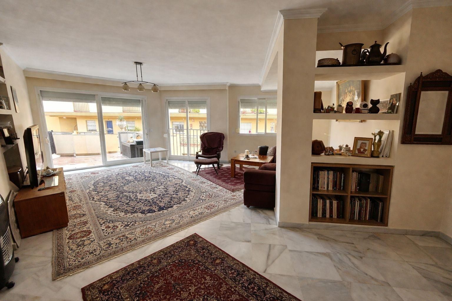 Sala d'estar de Dúplex en venda en Mijas