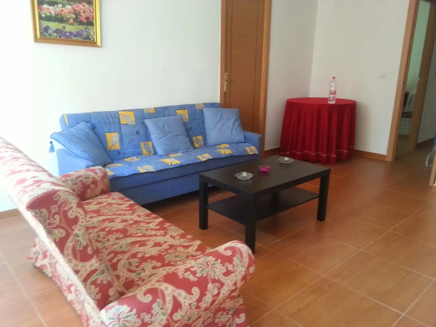 Sala de estar de Piso en venta en Almería con Calefacción, Amueblado y Horno