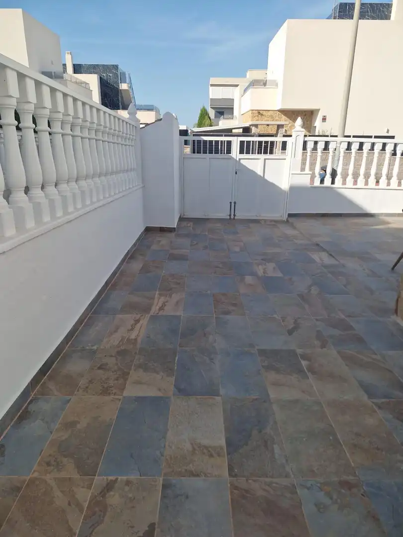 Maison mitoyenne avec piscine à louer à Playa de los Locos, imagen 4