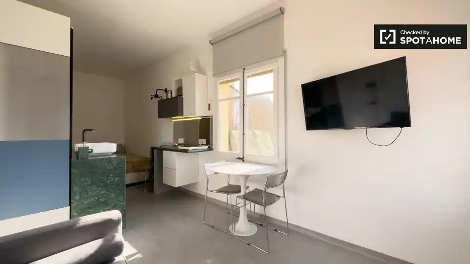 Appartamento con terrazza in affitto a Ciutat Vella, imagen 3