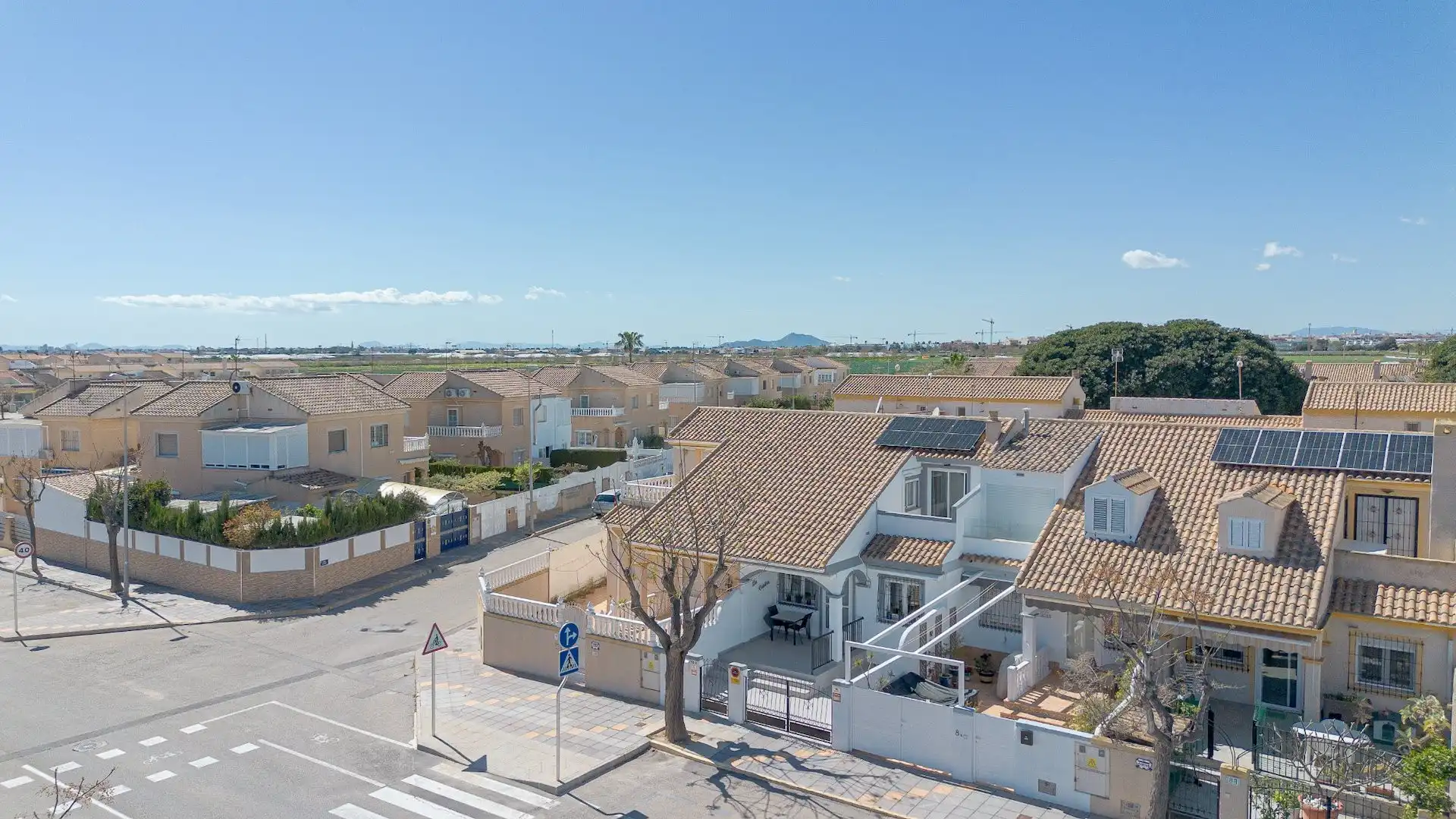Vista exterior de Casa o xalet en venda en Pilar de la Horadada amb Traster, Moblat i Rentadora