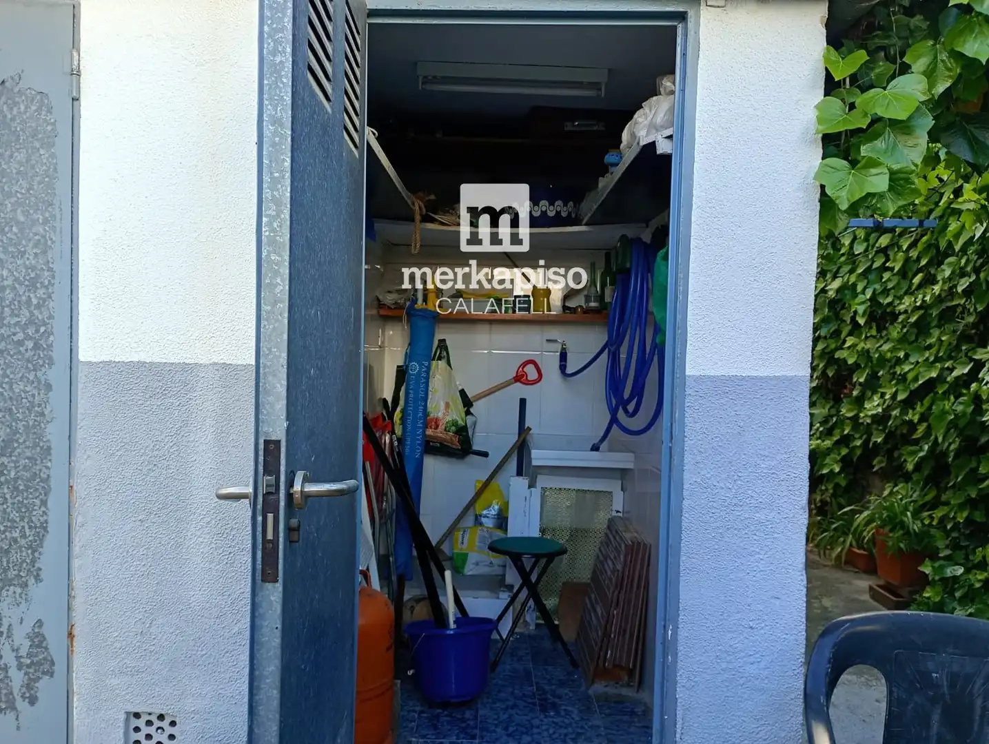 Parking of Flat for sale in Calafell  with Air Conditioner, Storage room and Furnished