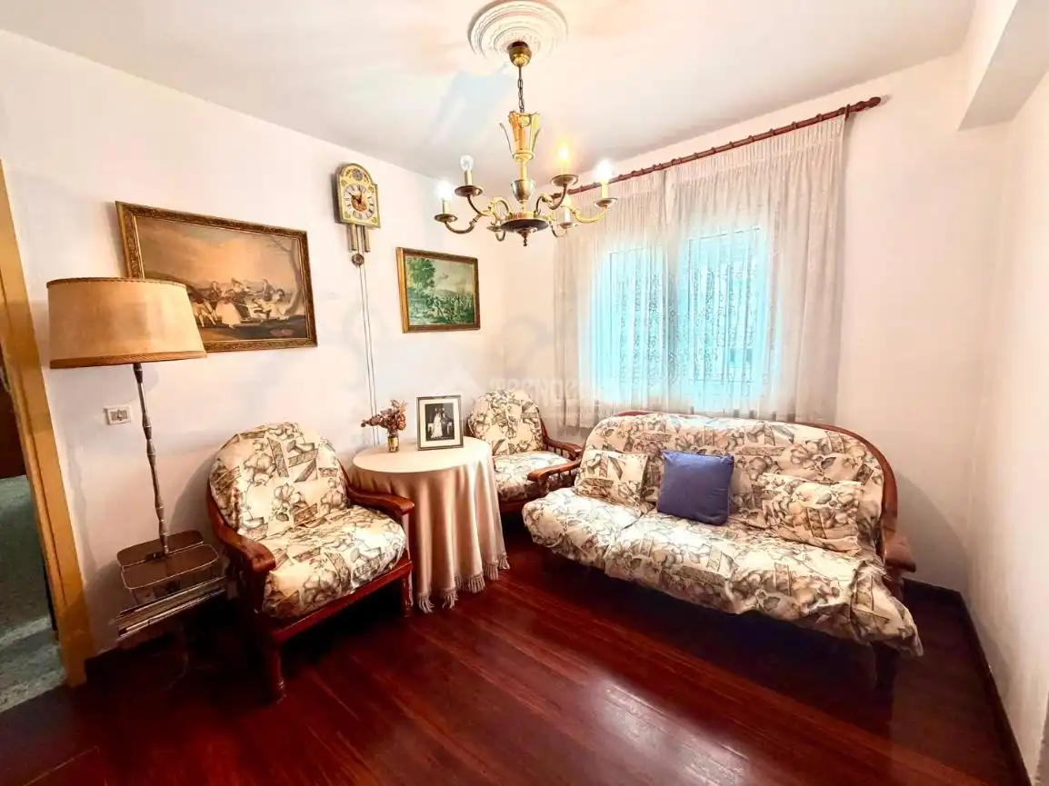 Sala de estar de Piso en venta en Santander con Calefacción y Parquet
