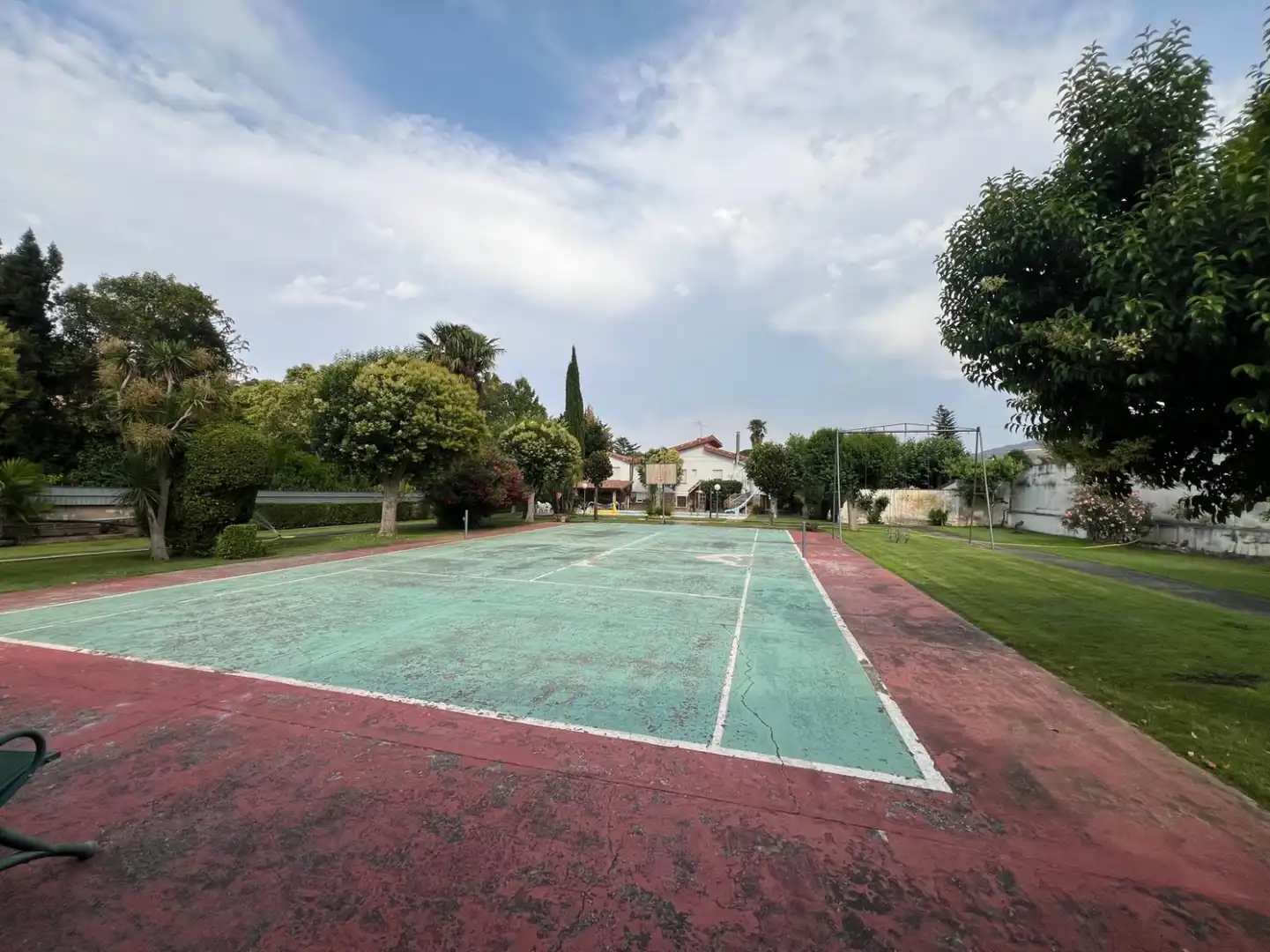 Vista exterior de Casa o chalet en venta en Albelda de Iregua con Aire acondicionado, Calefacción y Jardín privado
