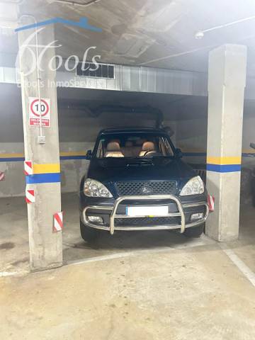 Garaje en Venta en de les Vinyes en Can Clos - Pinetons