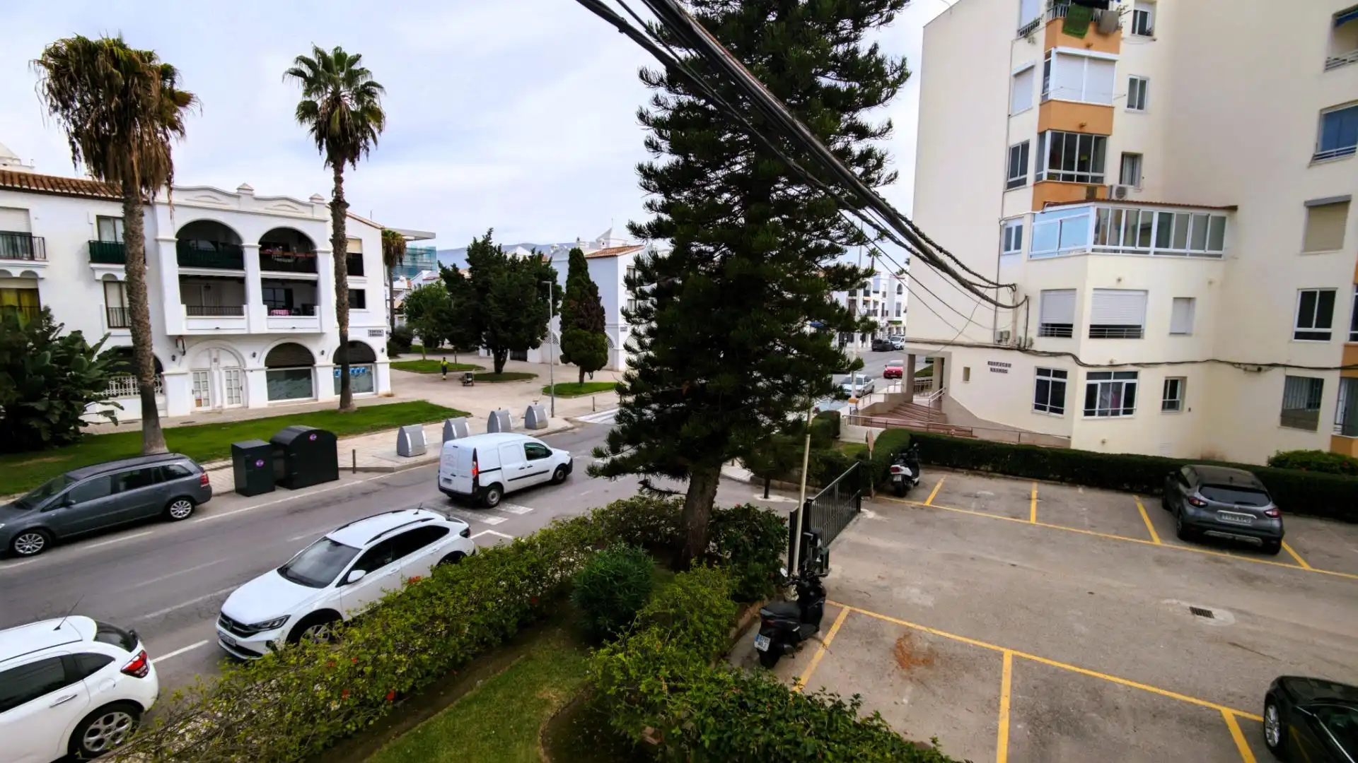 Vista exterior de Pis en venda en Motril amb Calefacció, Moblat i Balcó