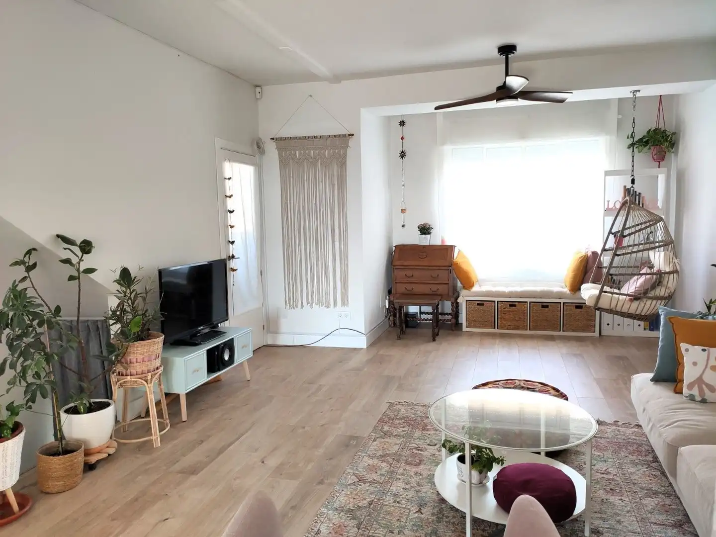 Sala d'estar de Casa o xalet en venda en Villanueva de la Vera amb Calefacció, Jardí privat i Terrassa
