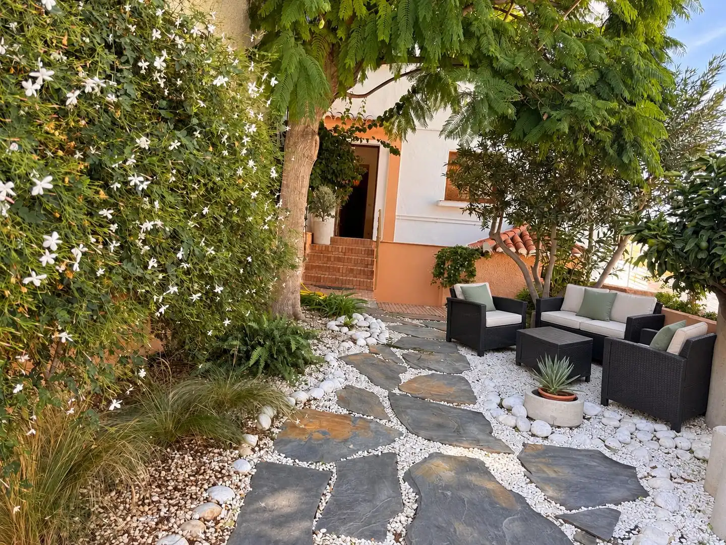 Casa aparellada amb terrassa en venda a Calle Mirador de la Bahía 31, imagen 17