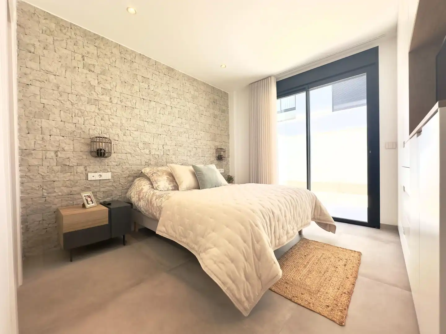 Dormitori de Apartament en venda en San Pedro del Pinatar amb Aire condicionat, Terrassa i Traster