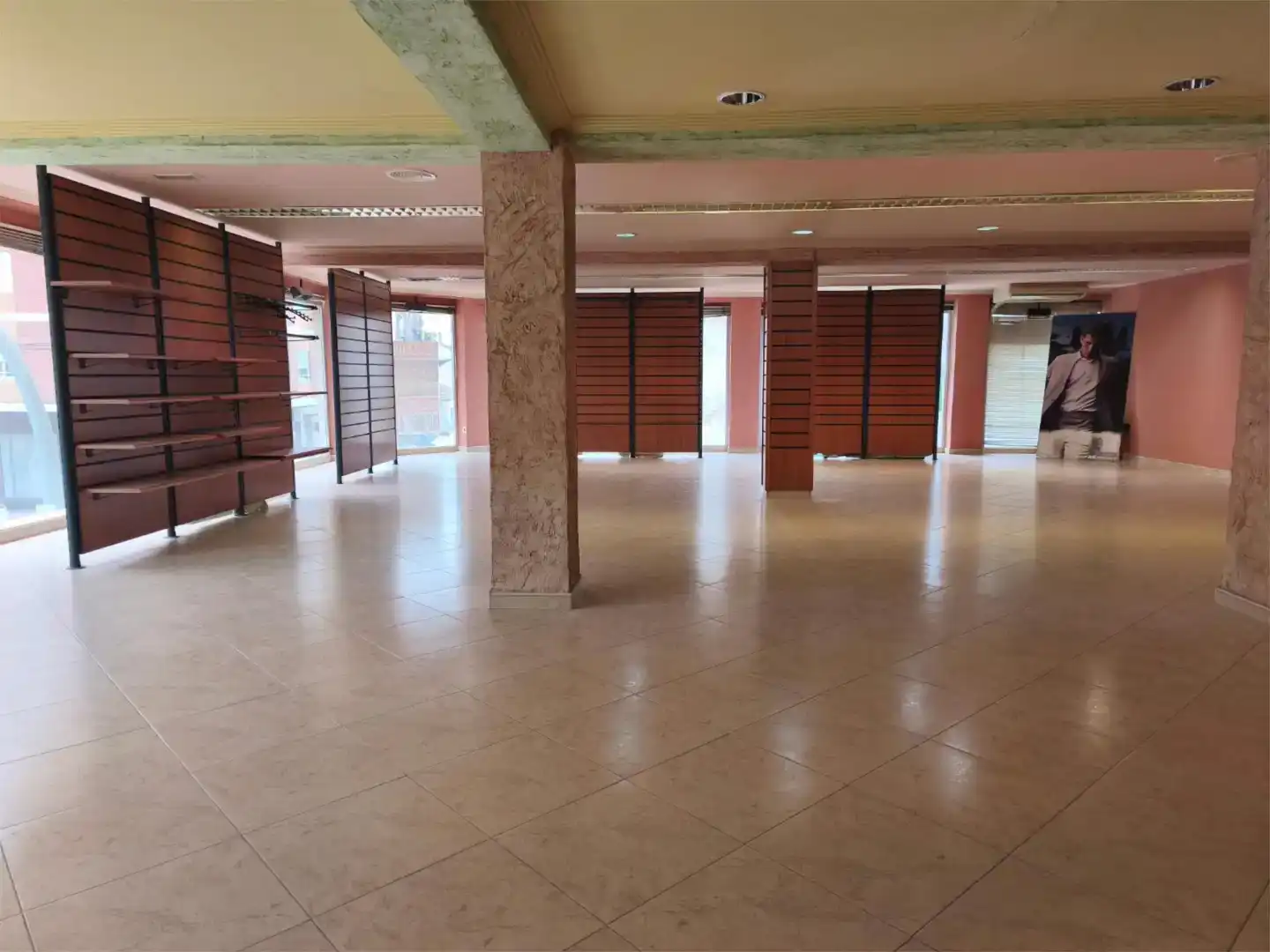 Commercial properties for rent in Almoradí