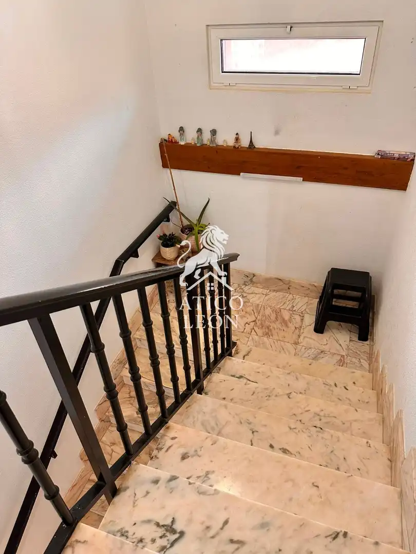 Balcony of Houses for sale in Valdefresno  with Heating, Private garden and Storage room