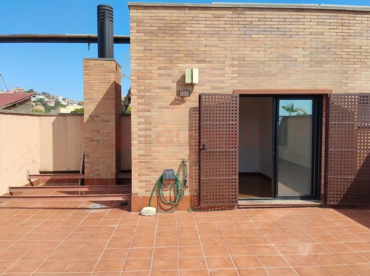 Terrasse von Dachboden zur Miete in Esplugues de Llobregat mit Klimaanlage, Heizung und Privatgarten