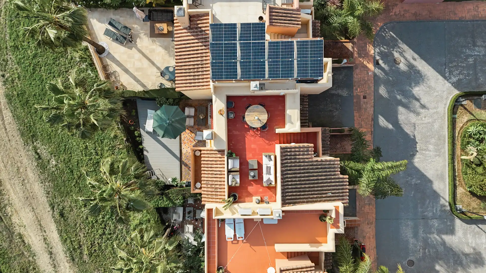 Vista exterior de Casa adosada en venta en Marbella con Aire acondicionado, Jardín privado y Terraza