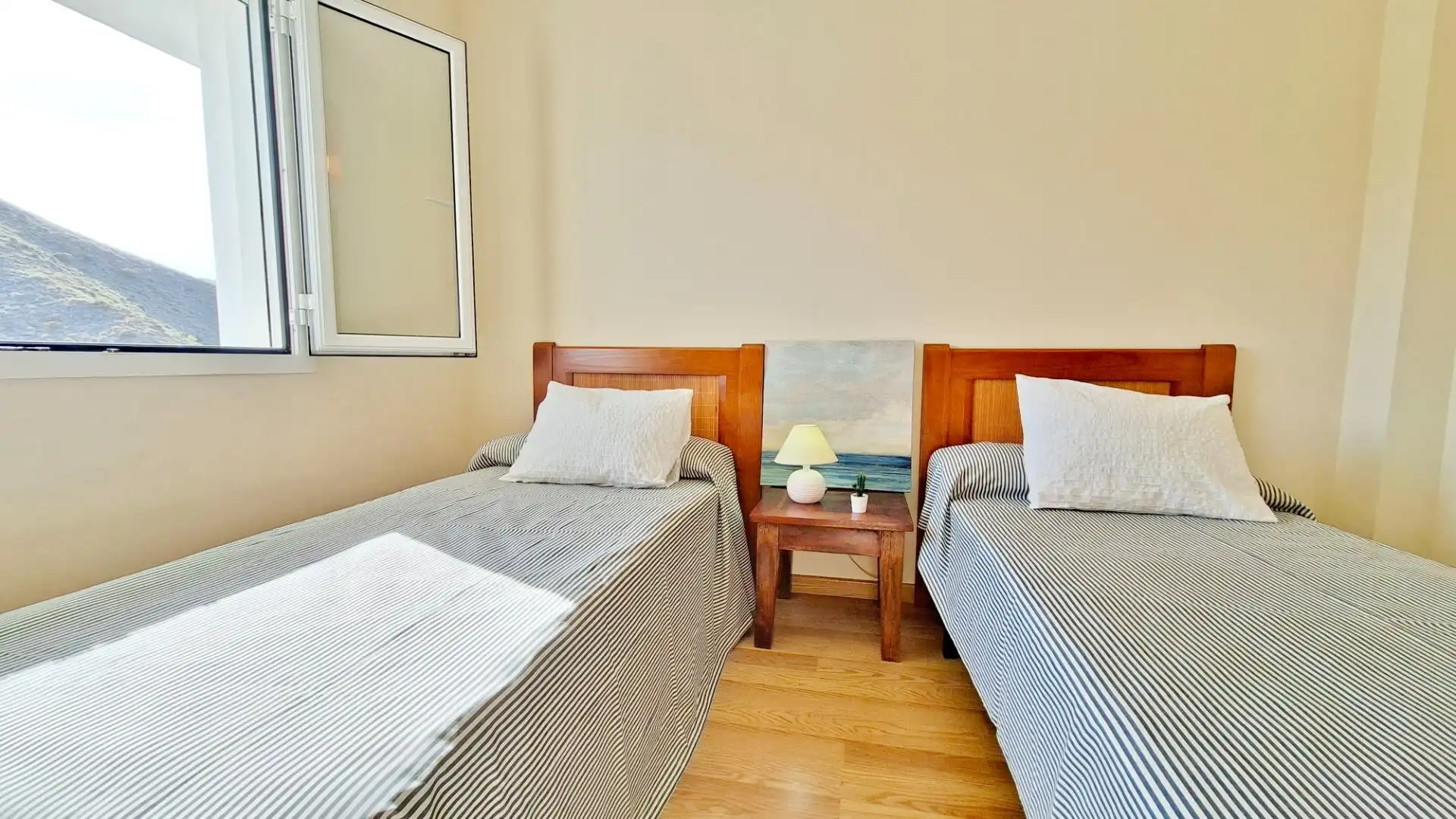 Habitación de Apartamento en venta en Carboneras con Jardín privado, Terraza y Alarma