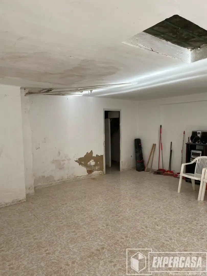 Commercial properties for sale in Bétera