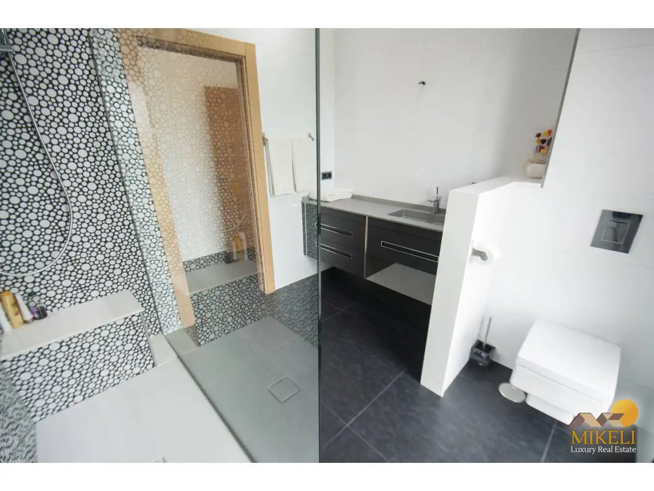 Baño de Casa o chalet en venta en Santa Cruz de Bezana con Calefacción, Jardín privado y Terraza