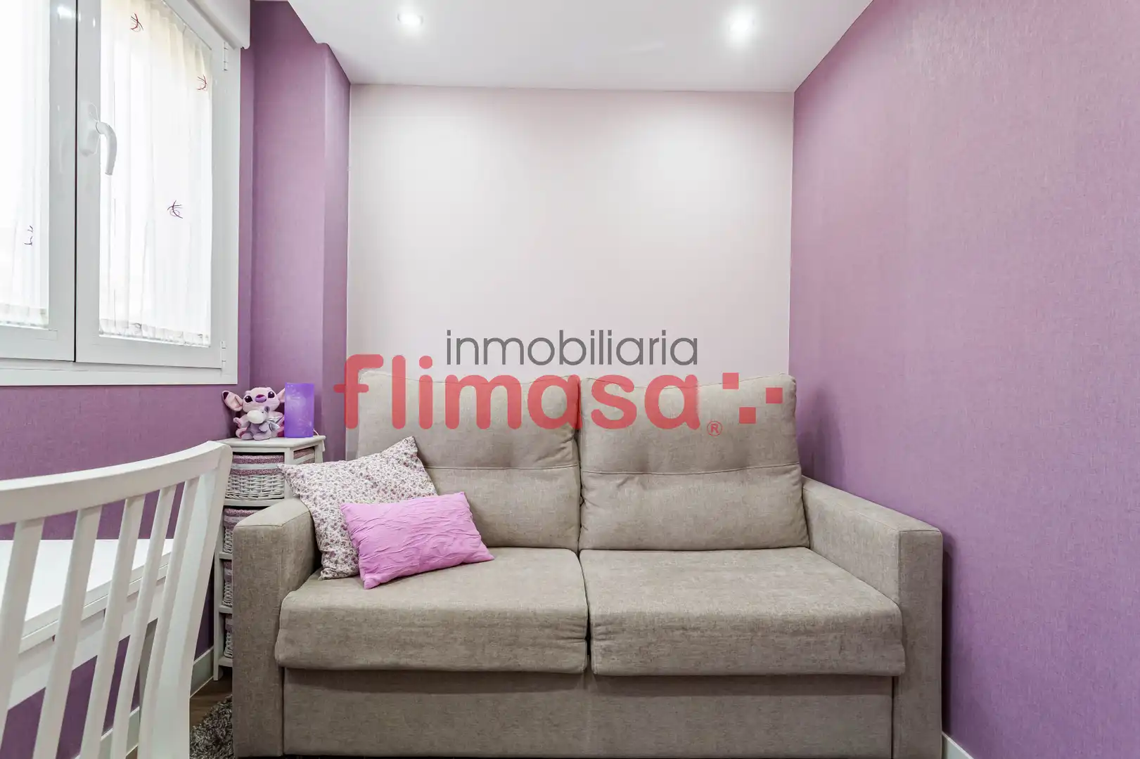 Living room of Detached homes for sale in Villaviciosa de Odón  with Air Conditioner, Heating and Private garden